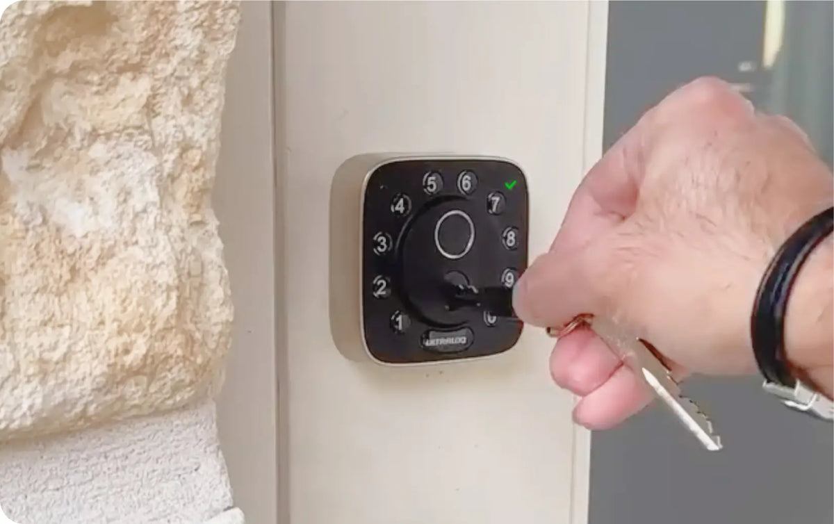 
ULTRALOQ Bolt Fingerprint Keyless Smart Lock — Physical Key
