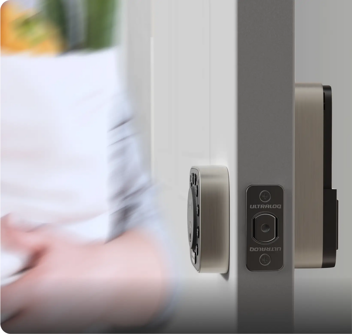 
Auto Unlock/Lock — More ways to unlock, less to think about
